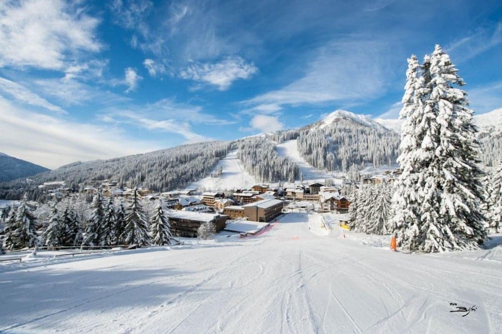 Snow and ski sports