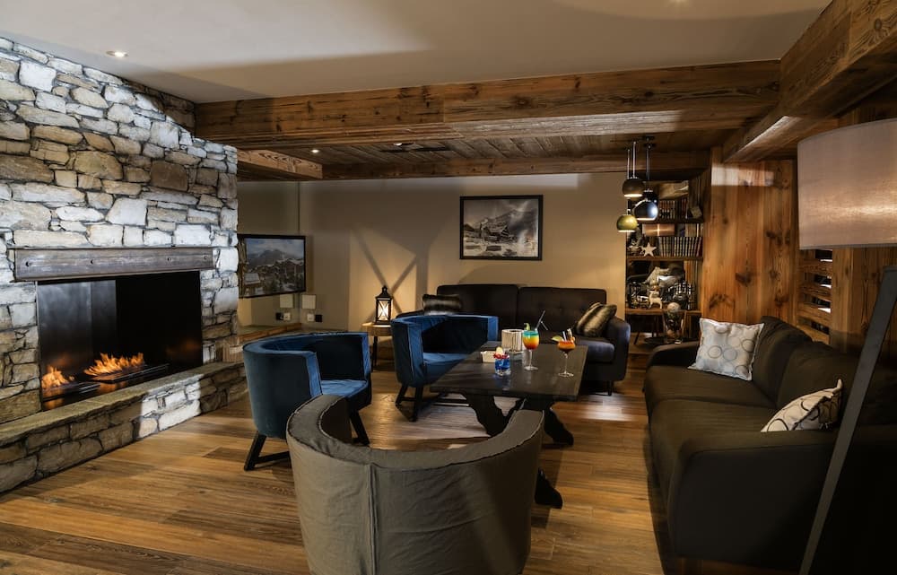 Executive lounge