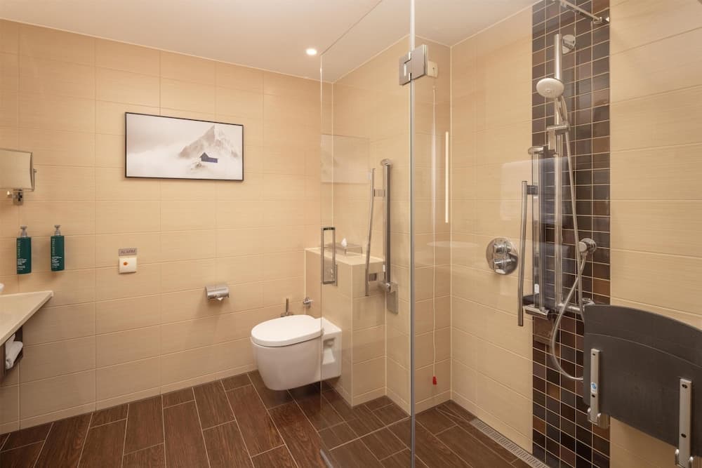 Bathroom shower