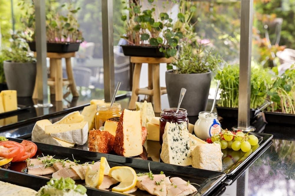 Breakfast buffet