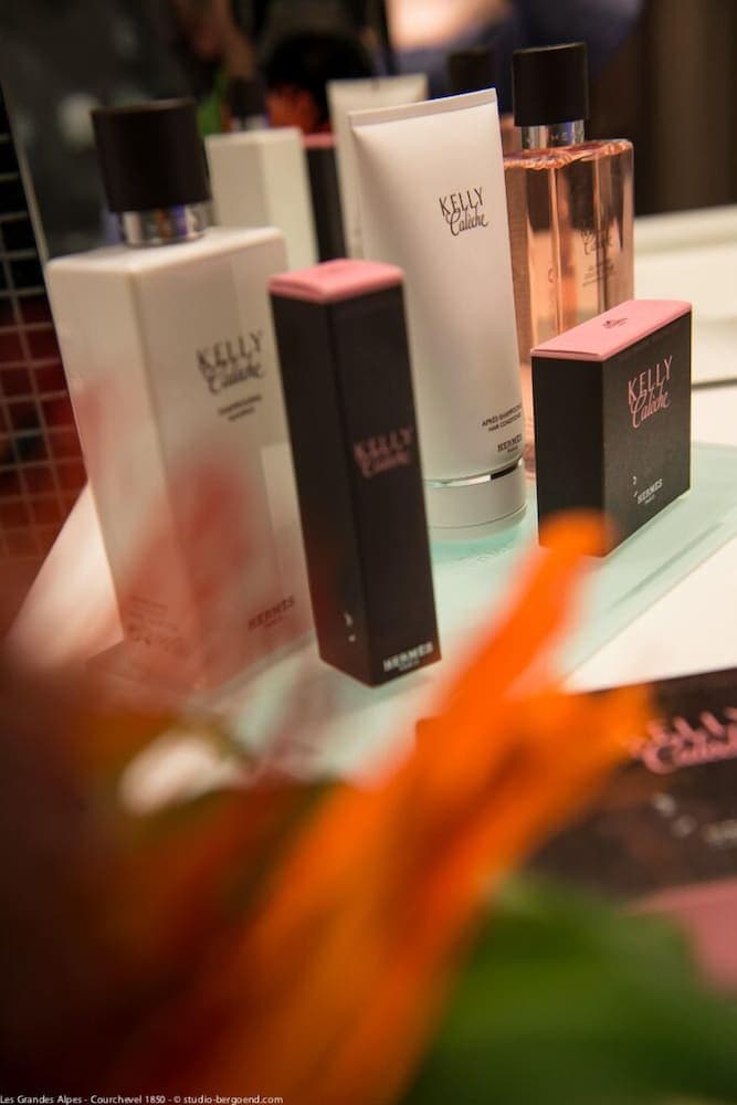 Bathroom amenities