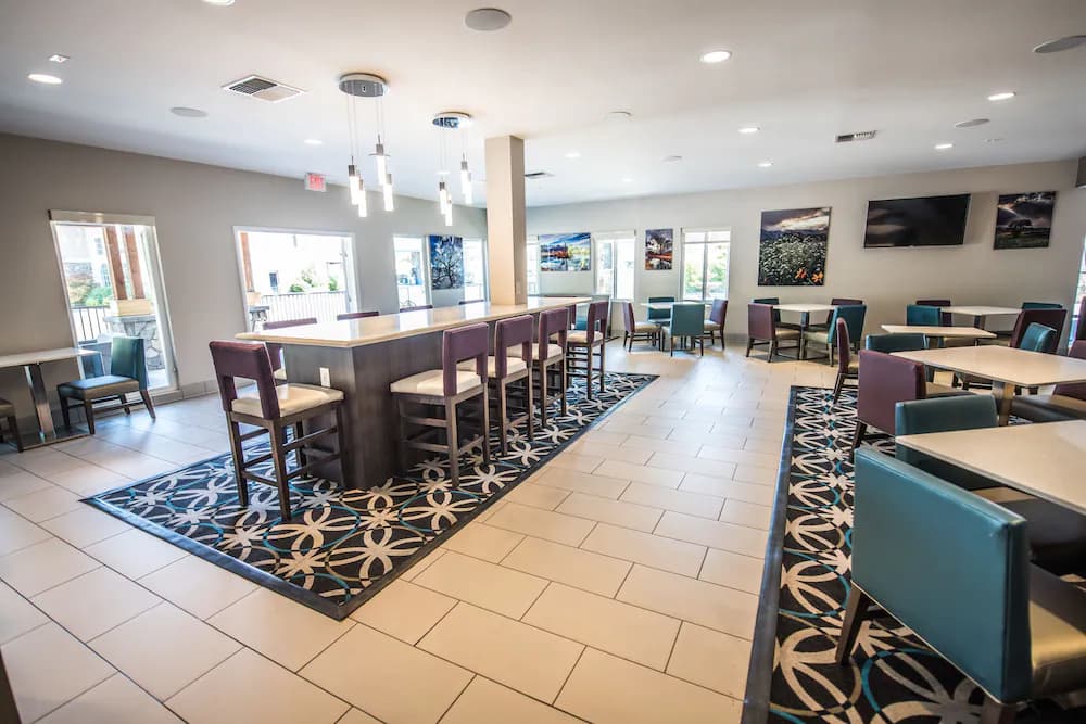 Lobby lounge