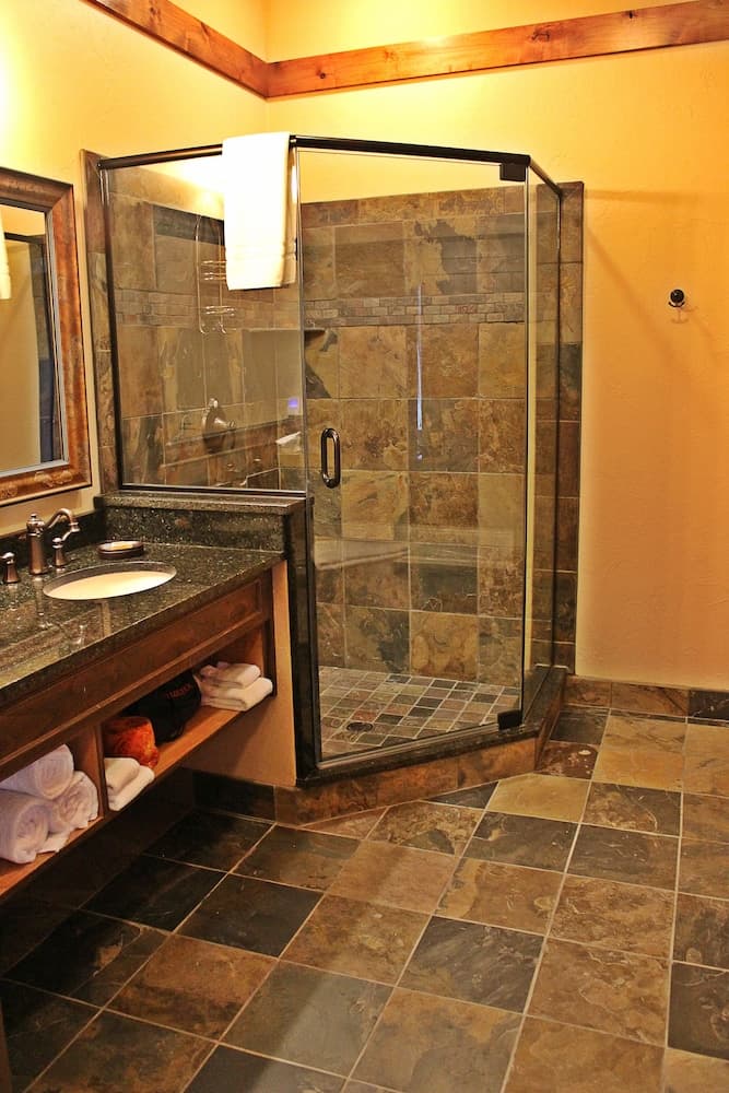 Bathroom shower