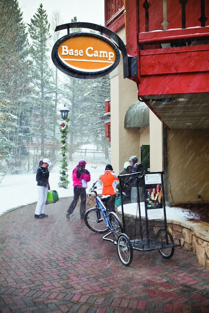 Snow and ski sports