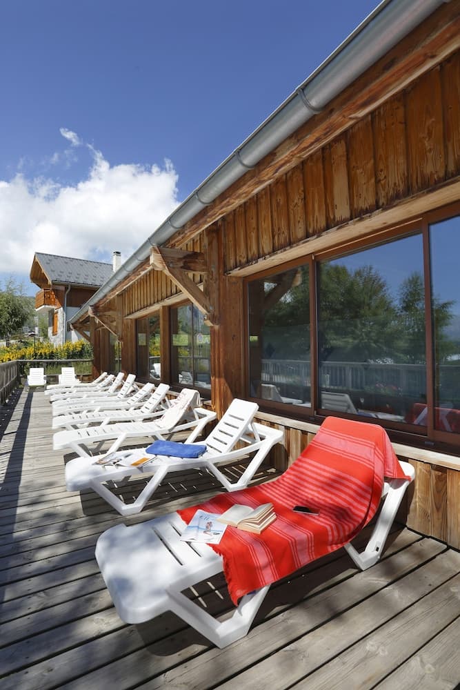 Sundeck
