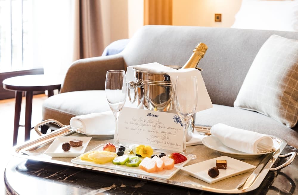 Room service - dining