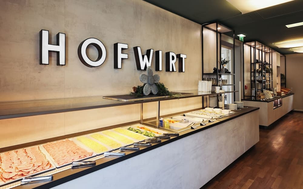 Breakfast buffet