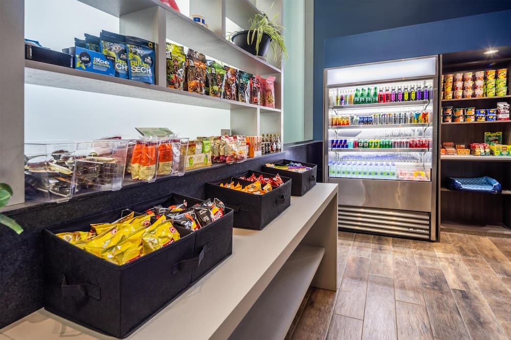 Snack bar