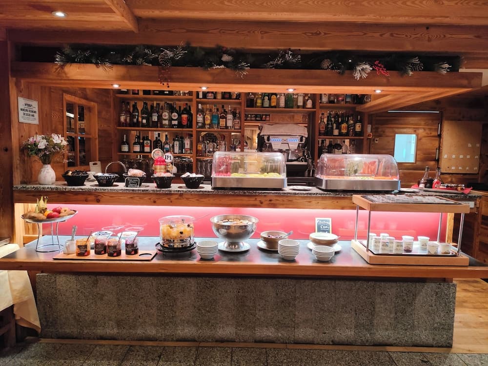 Breakfast area