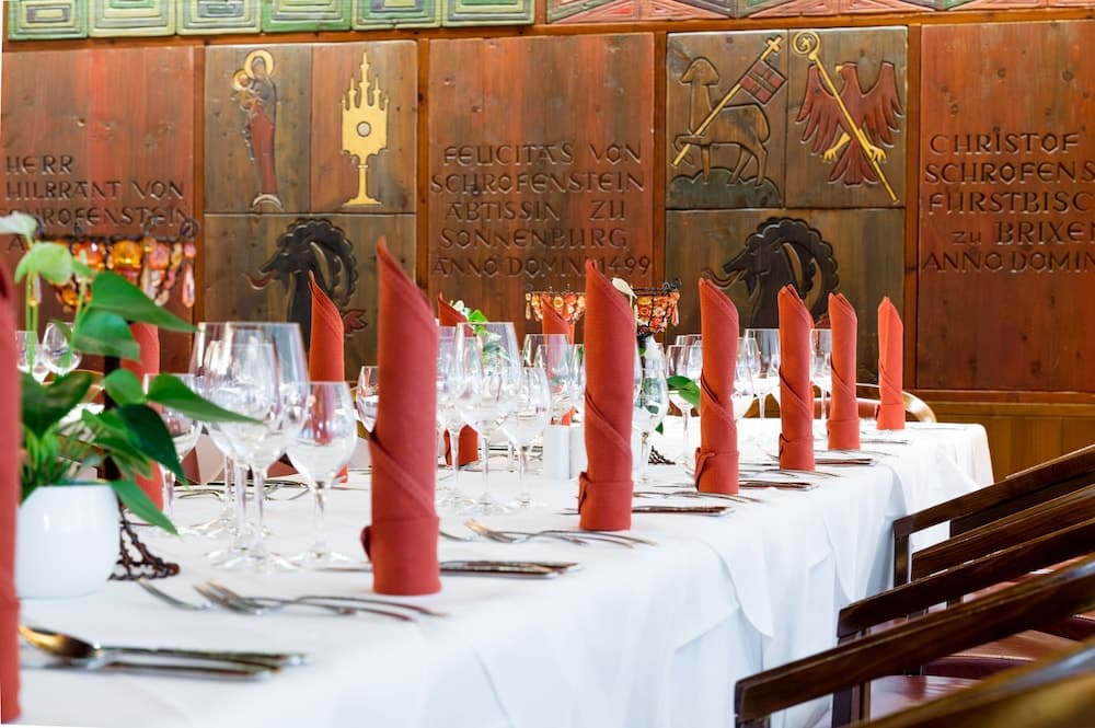 Banquet hall
