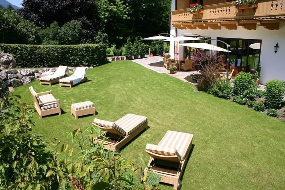 Sundeck