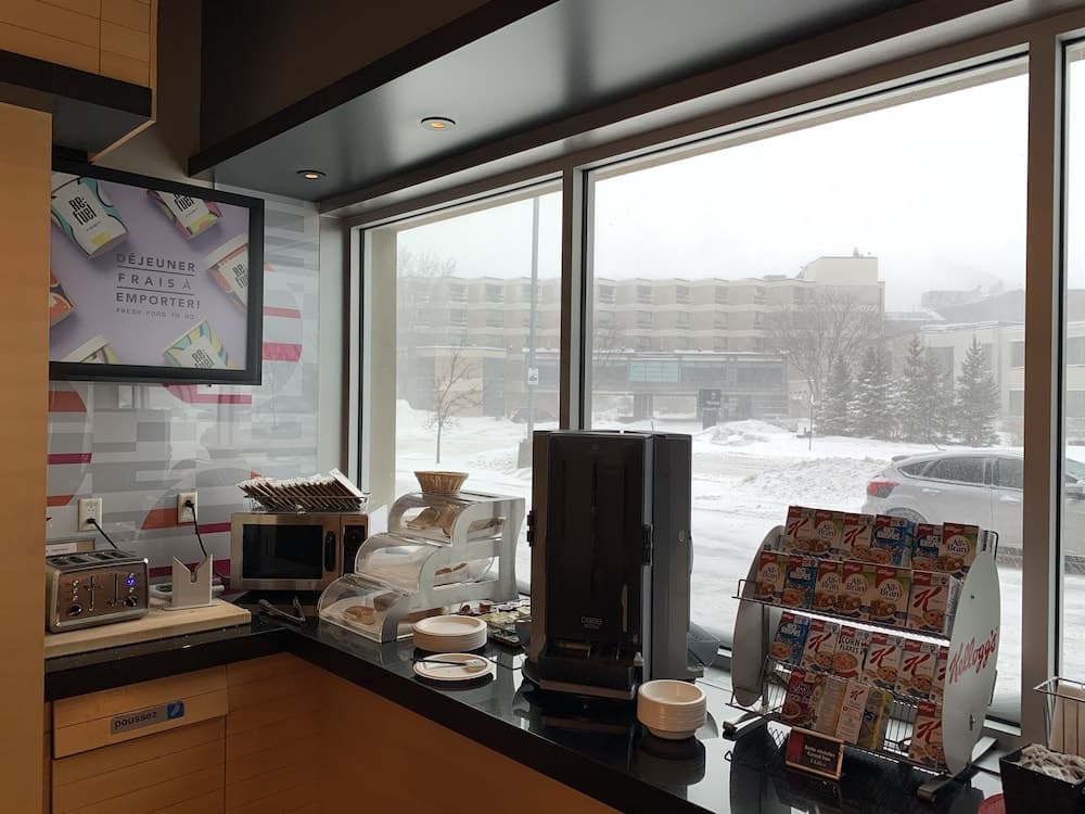 Breakfast area