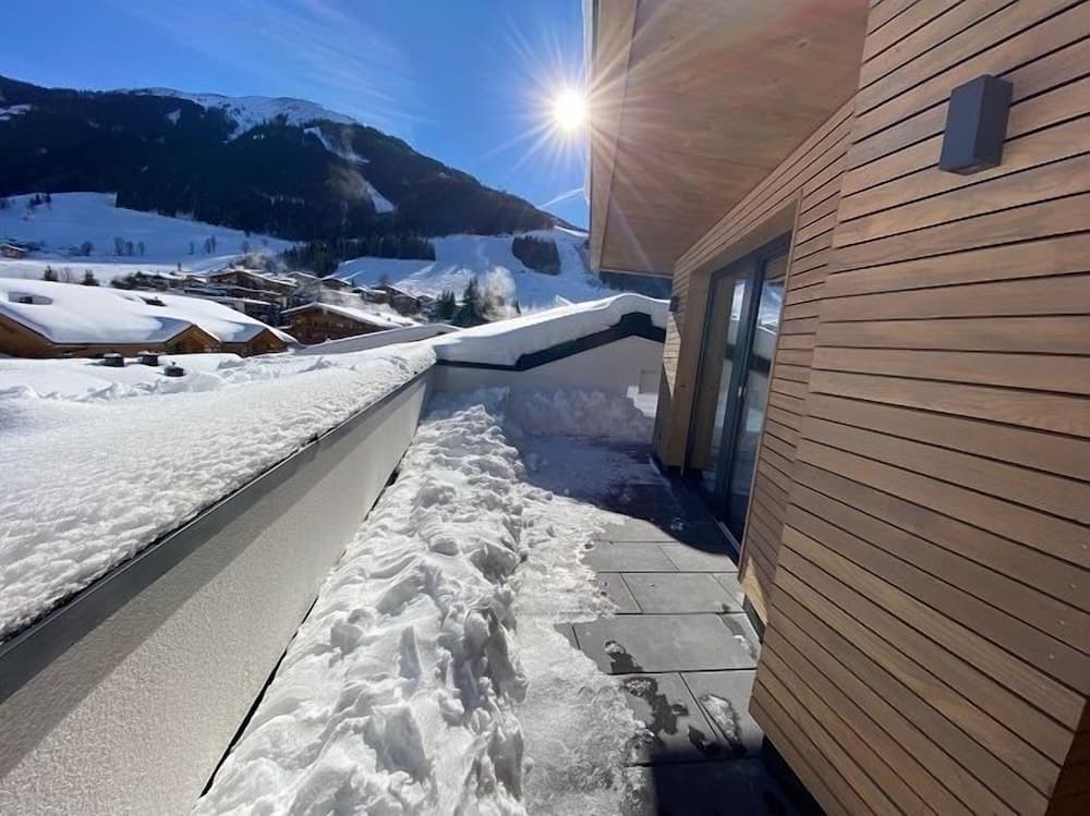 Sundeck
