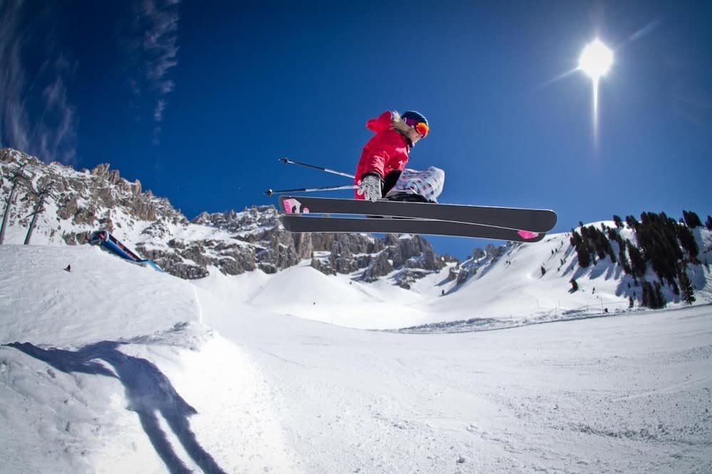 Snow and ski sports