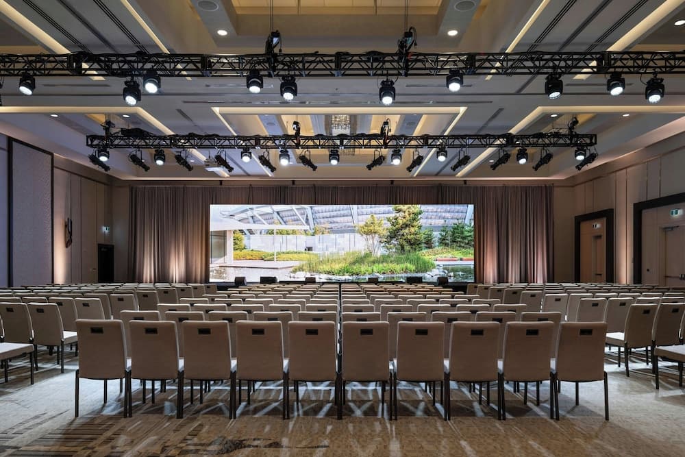 Meeting facility