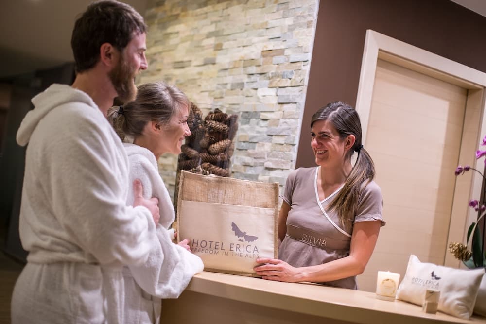 Spa reception