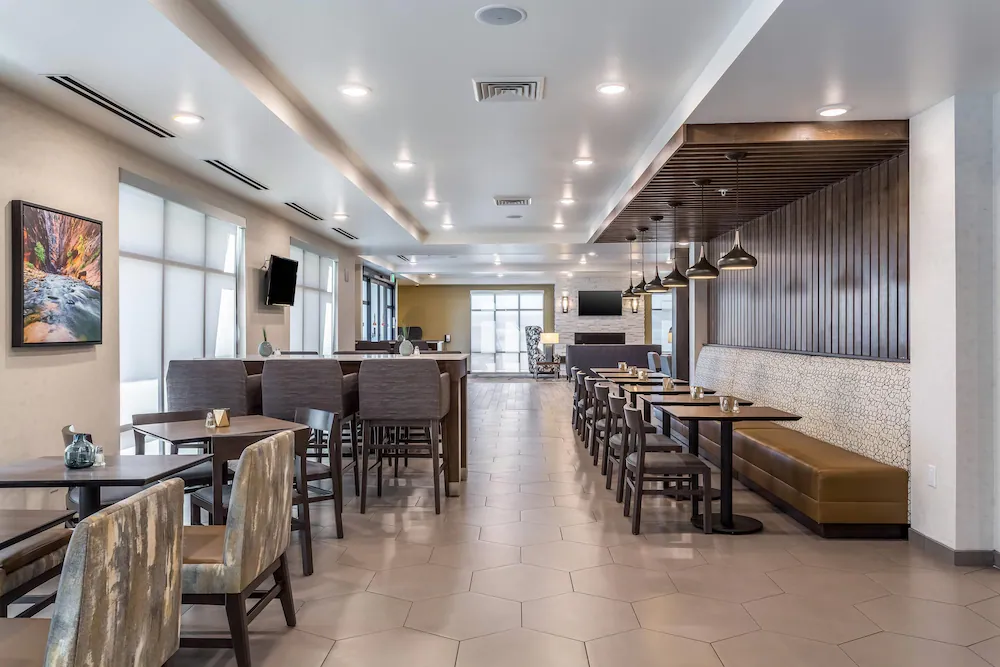 Breakfast area
