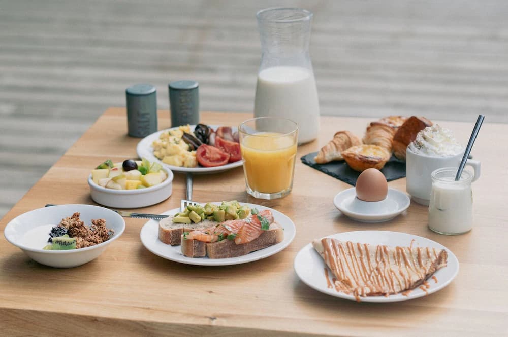 Breakfast buffet
