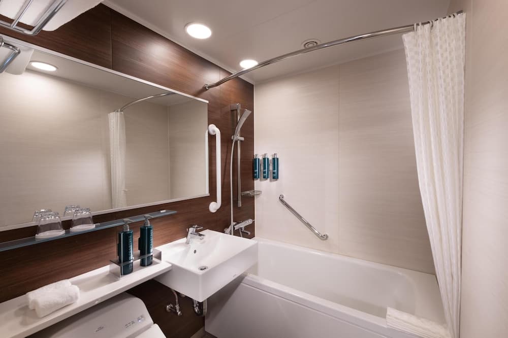Bathroom shower