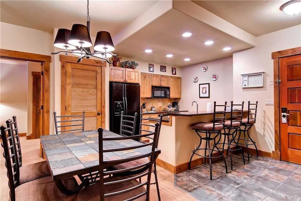 In-room dining