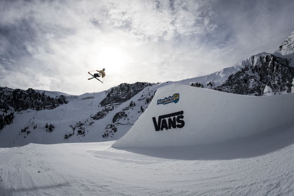 Skiing