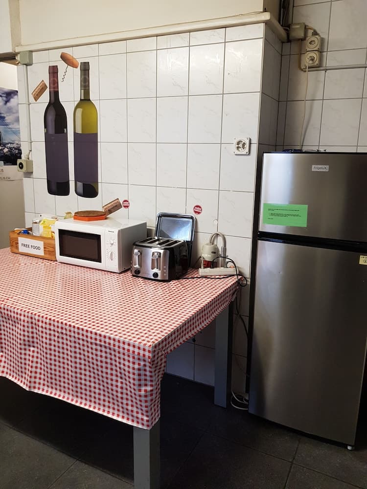 Shared kitchen facilities