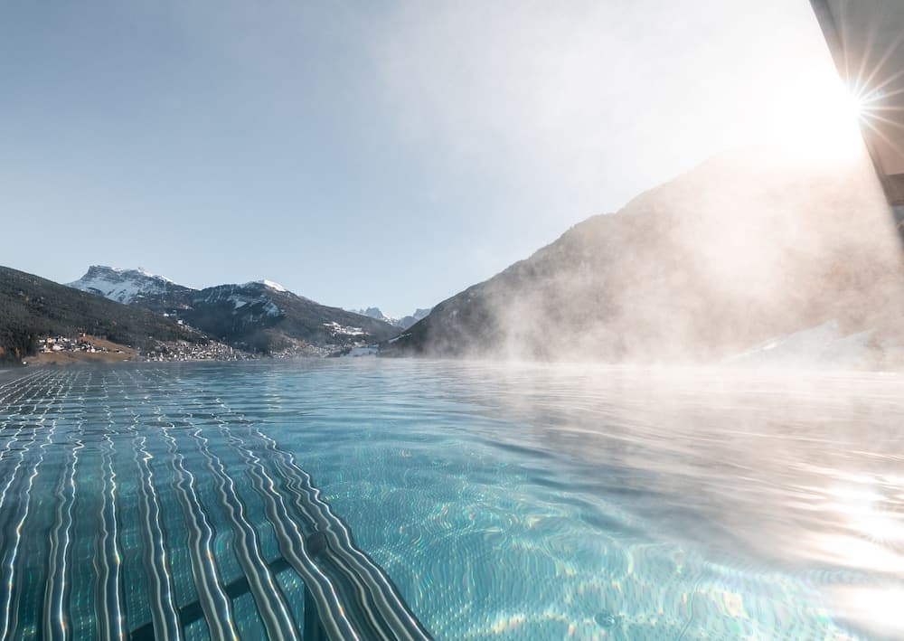 Infinity pool