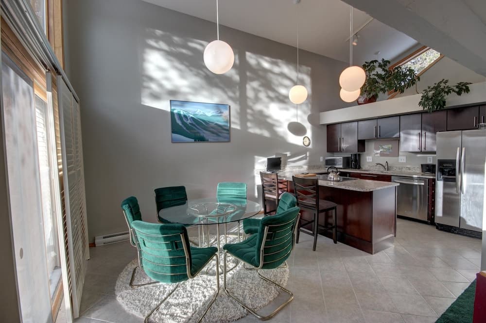 In-room dining