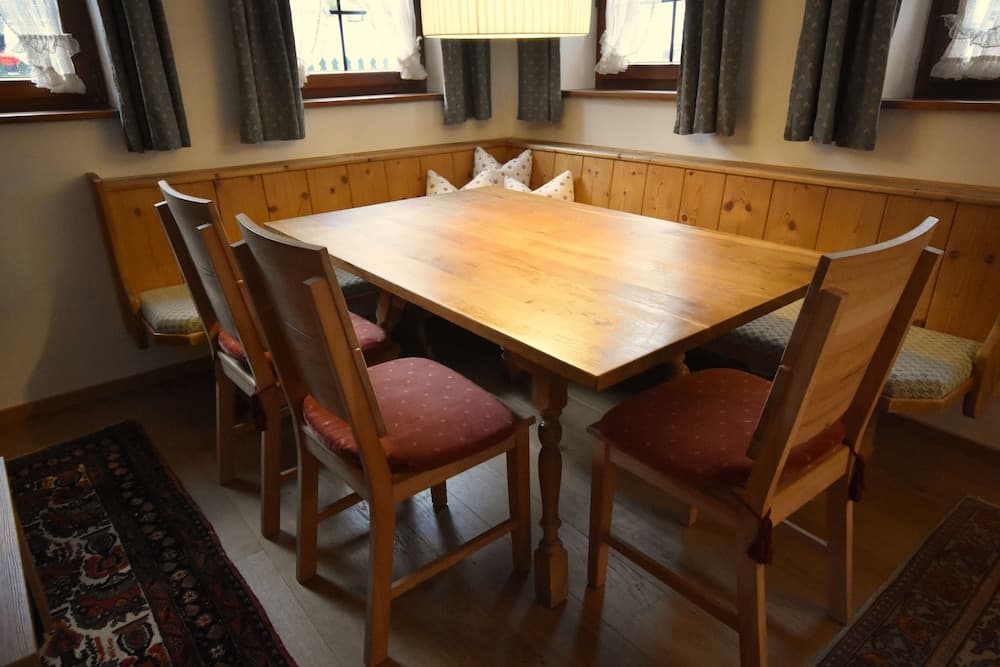 In-room dining