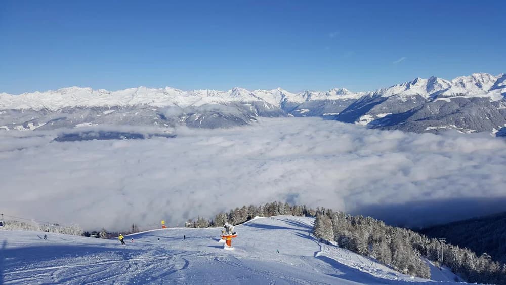 Snow and ski sports