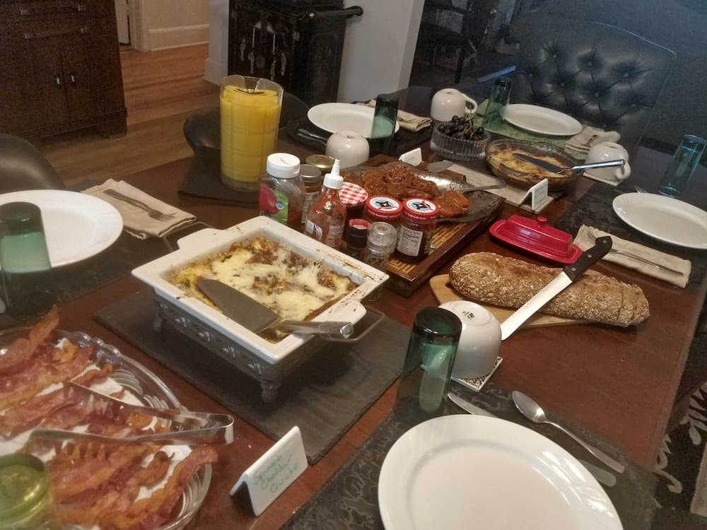 Breakfast area