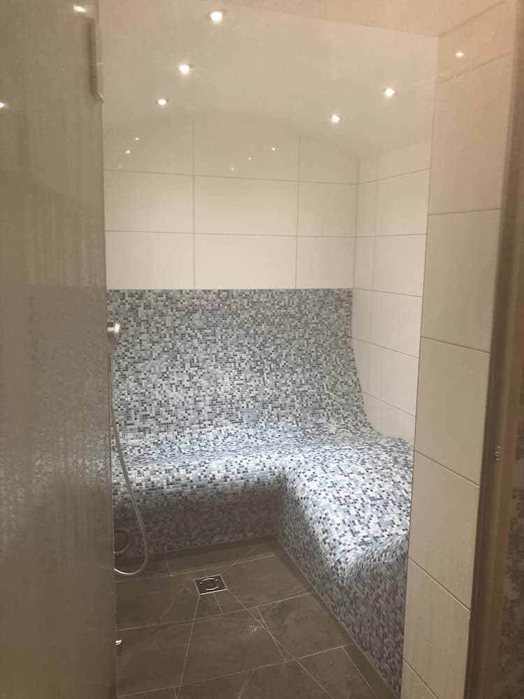 Steam room