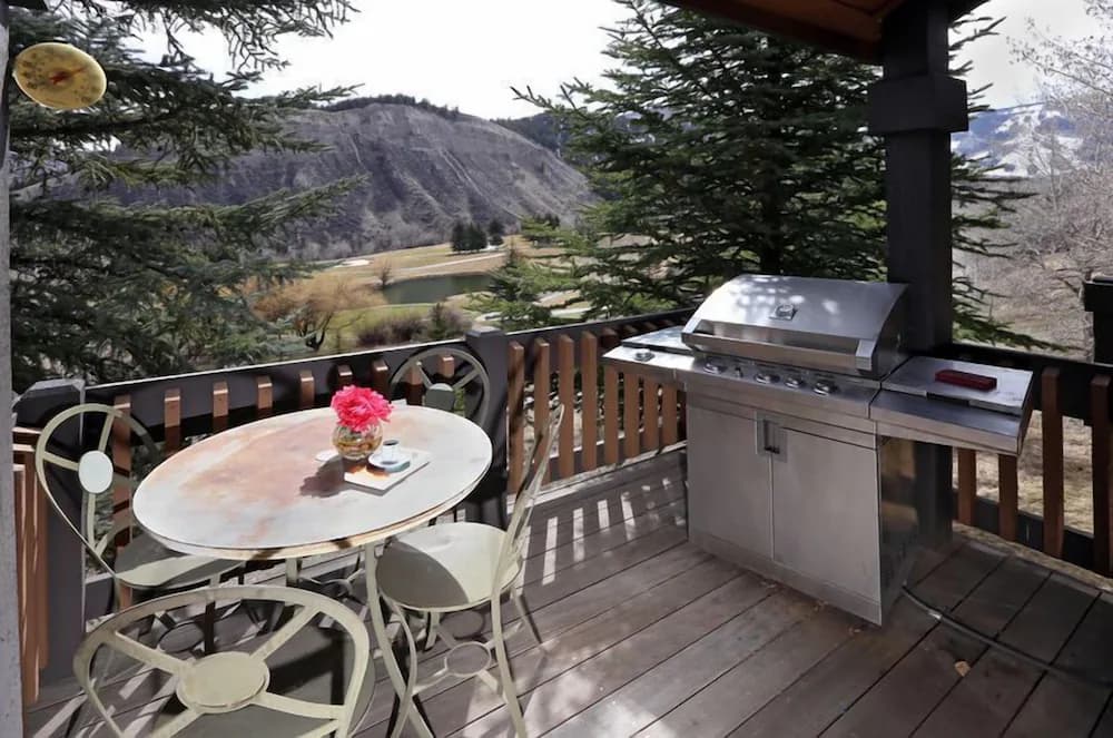 BBQ/picnic area