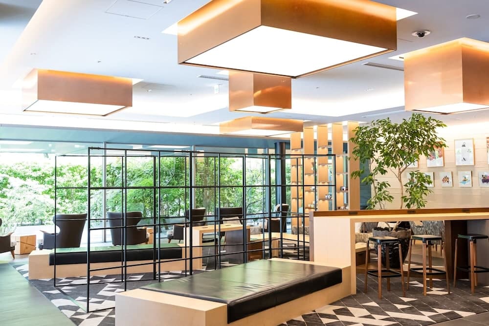 Lobby lounge