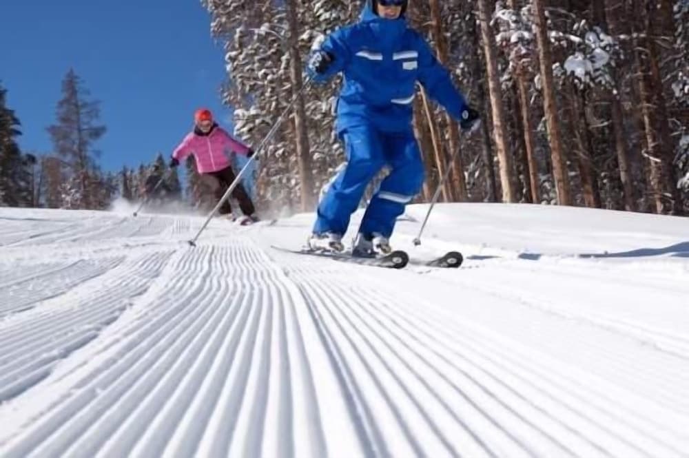 Snow and ski sports