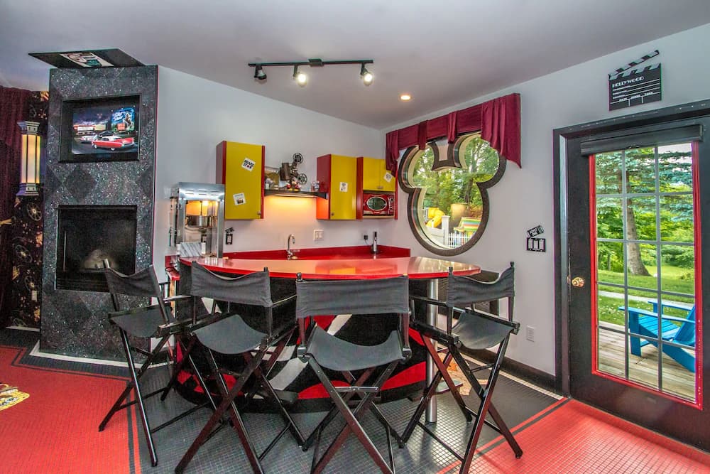 Private kitchenette
