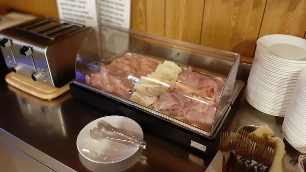 Breakfast buffet
