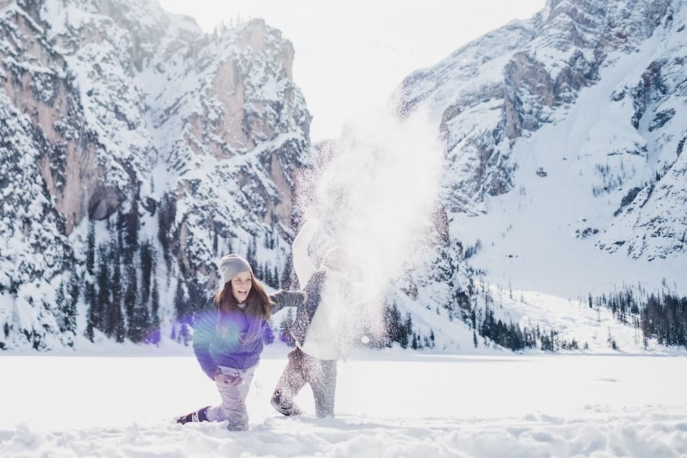Snow and ski sports
