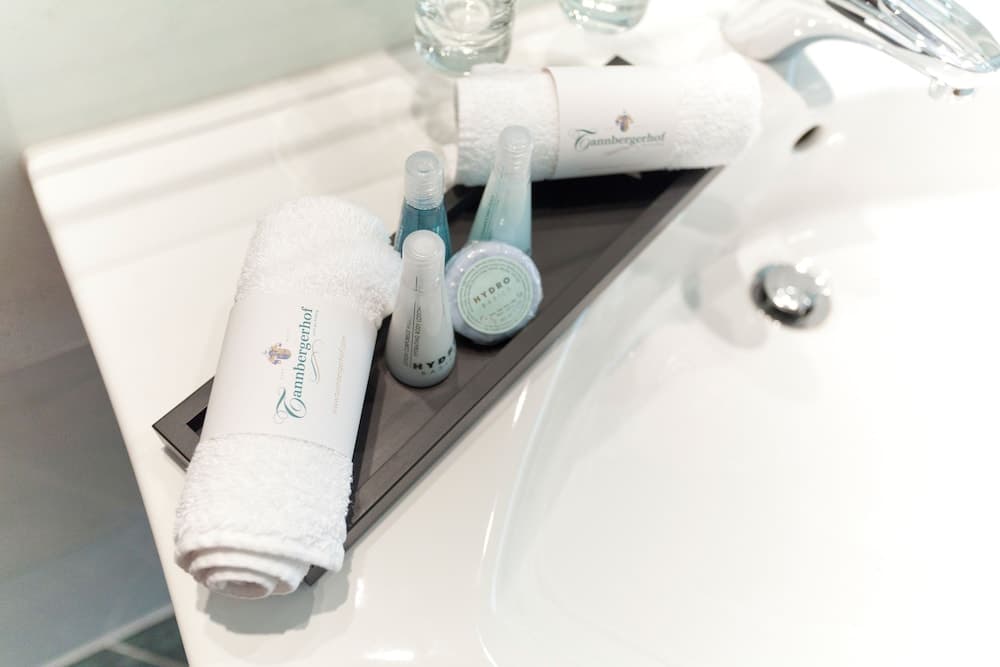 Bathroom amenities