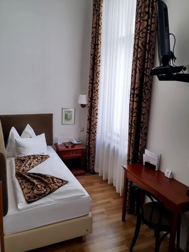 Children's theme room