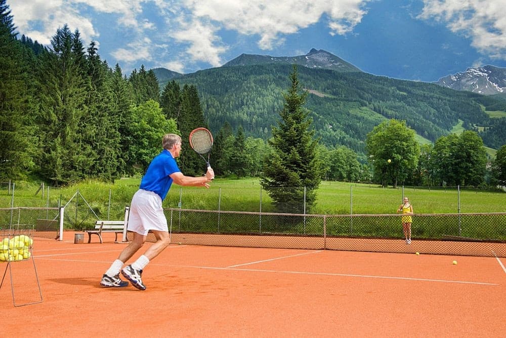 Tennis court
