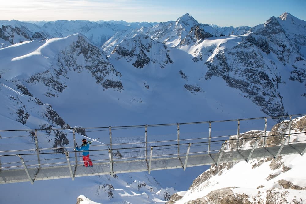 Snow and ski sports