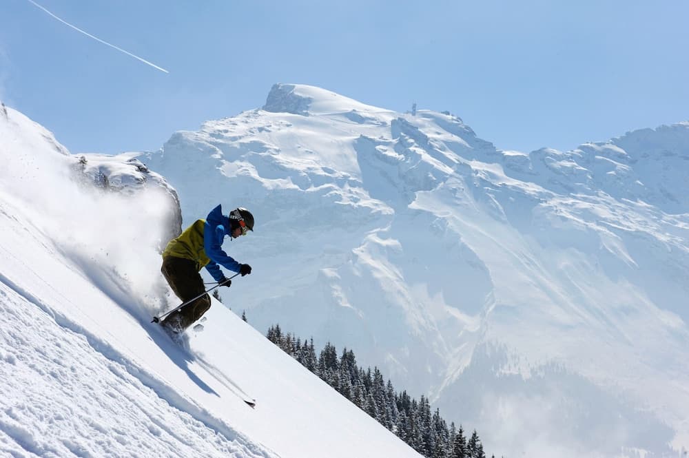 Snow and ski sports