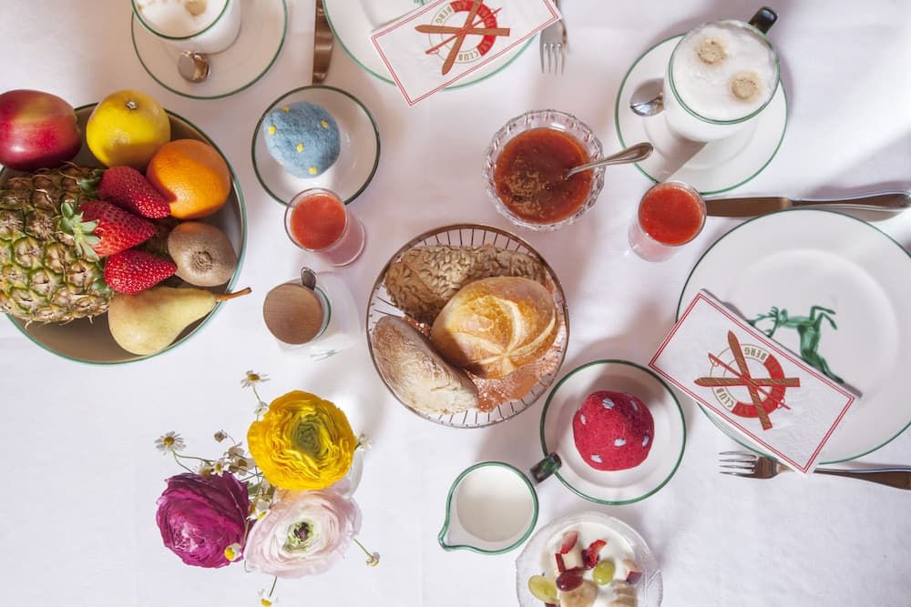 Breakfast buffet