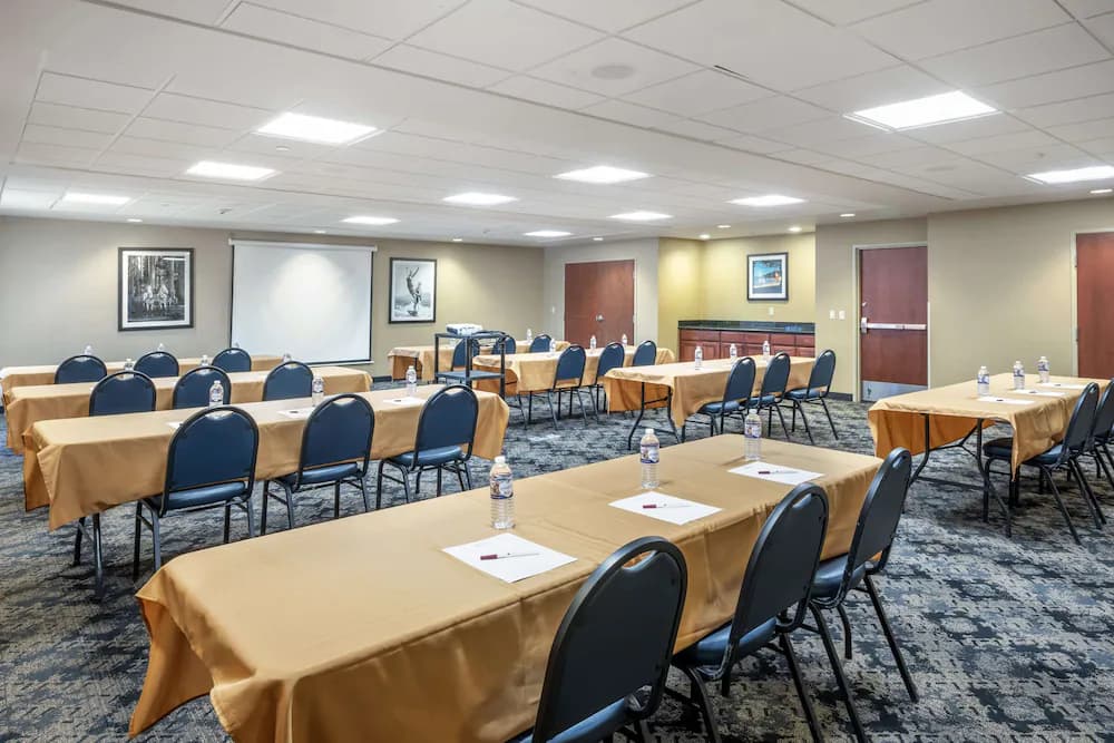 Meeting facility