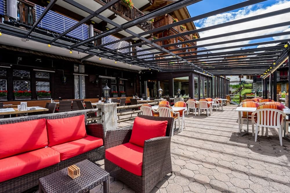 Sundeck