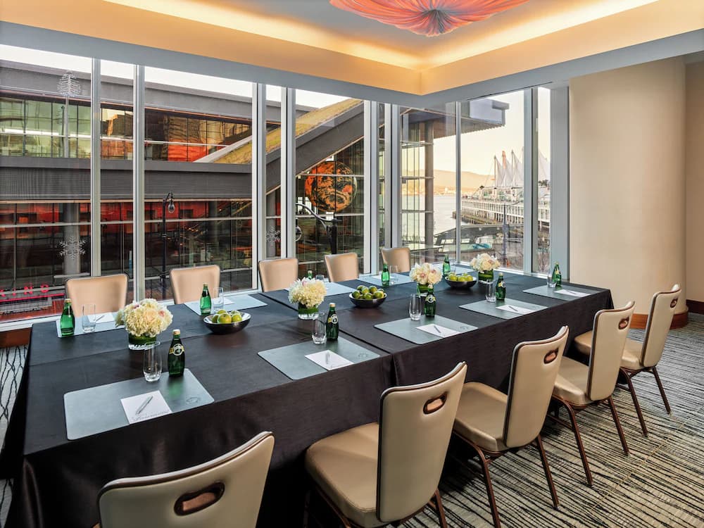 Meeting facility