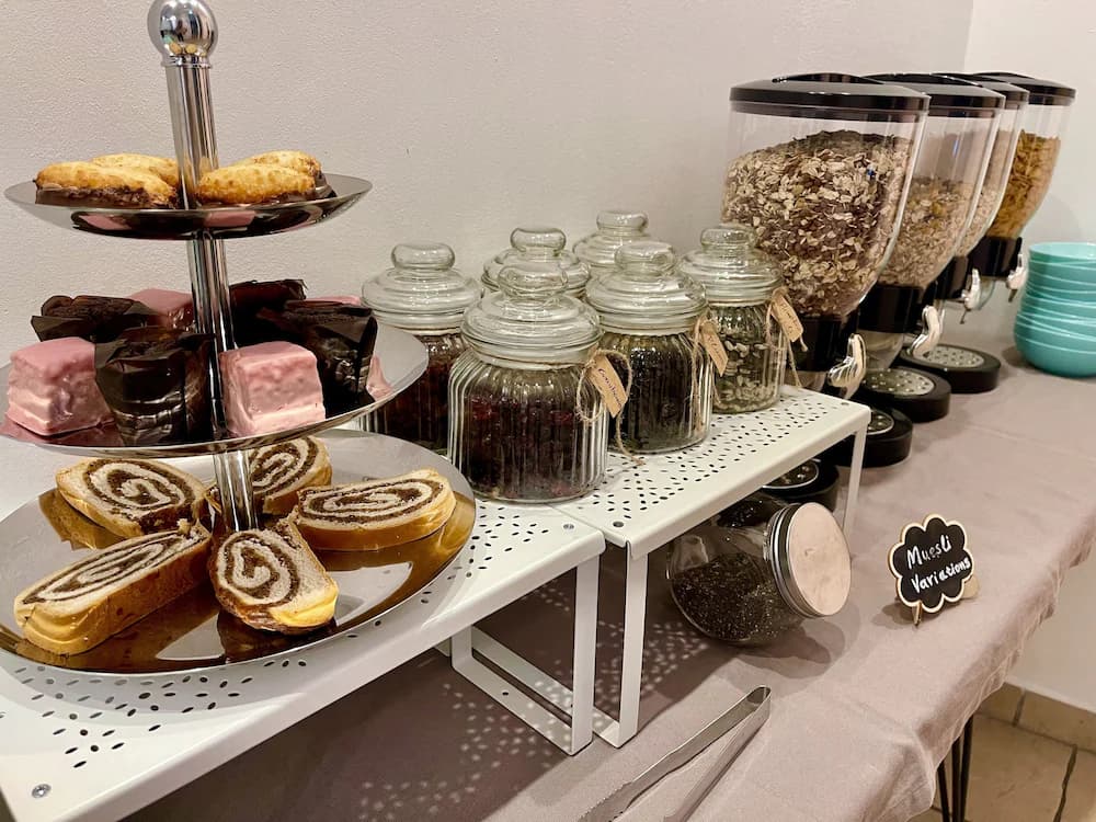 Breakfast buffet