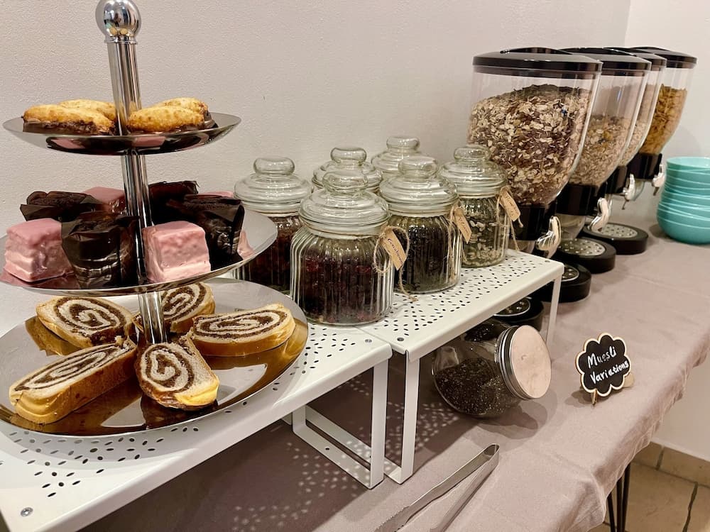 Breakfast buffet