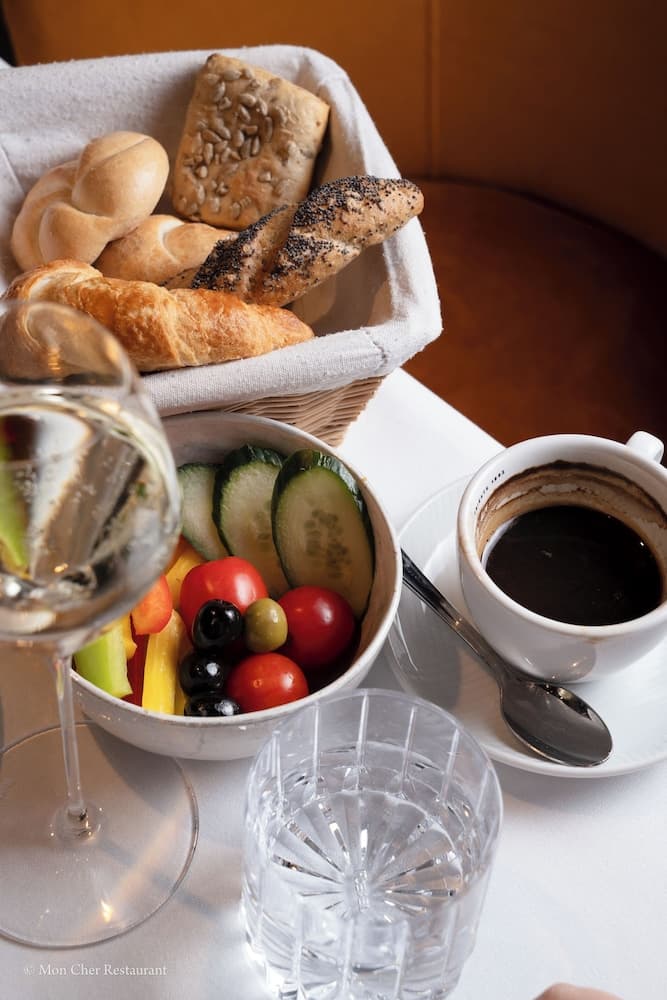 Breakfast meal